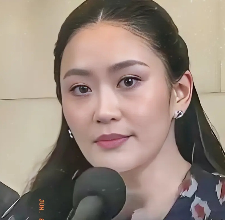 洪森这次丢人丢大发了！玩了一辈子鹰，没想到最后被鹰啄了眼睛！他以为自己高
