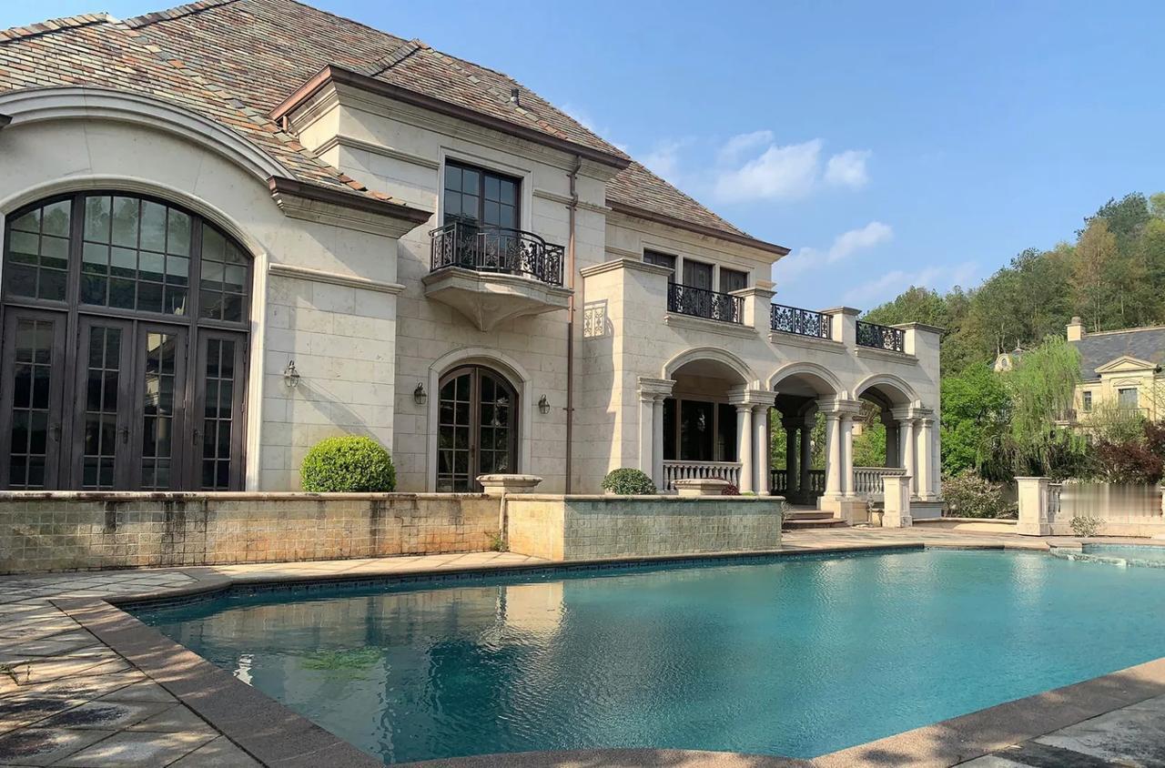 真人真事！这几天我一直在青山湖看房子，在业主群里聊天才知道，有位邻居几年前就入手