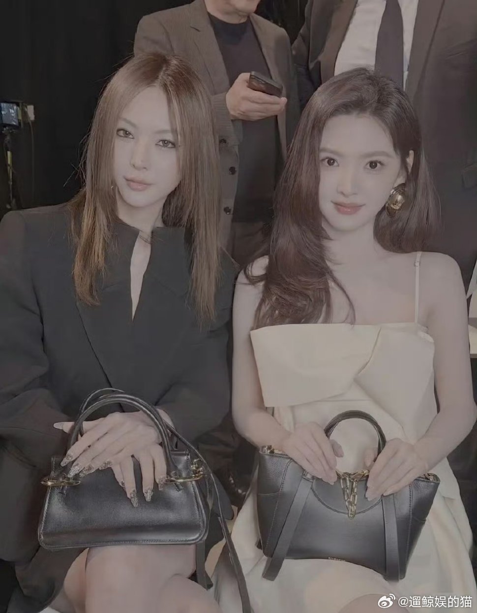 美貌大屏直击，各花各有各花香，不过还是章若楠更符合我的审美