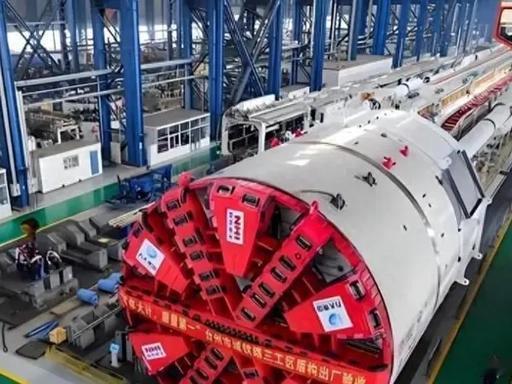 两台广州造千吨级巨型盾构机，堪称印度129亿美元高铁项目的救命牌，怎料印度老