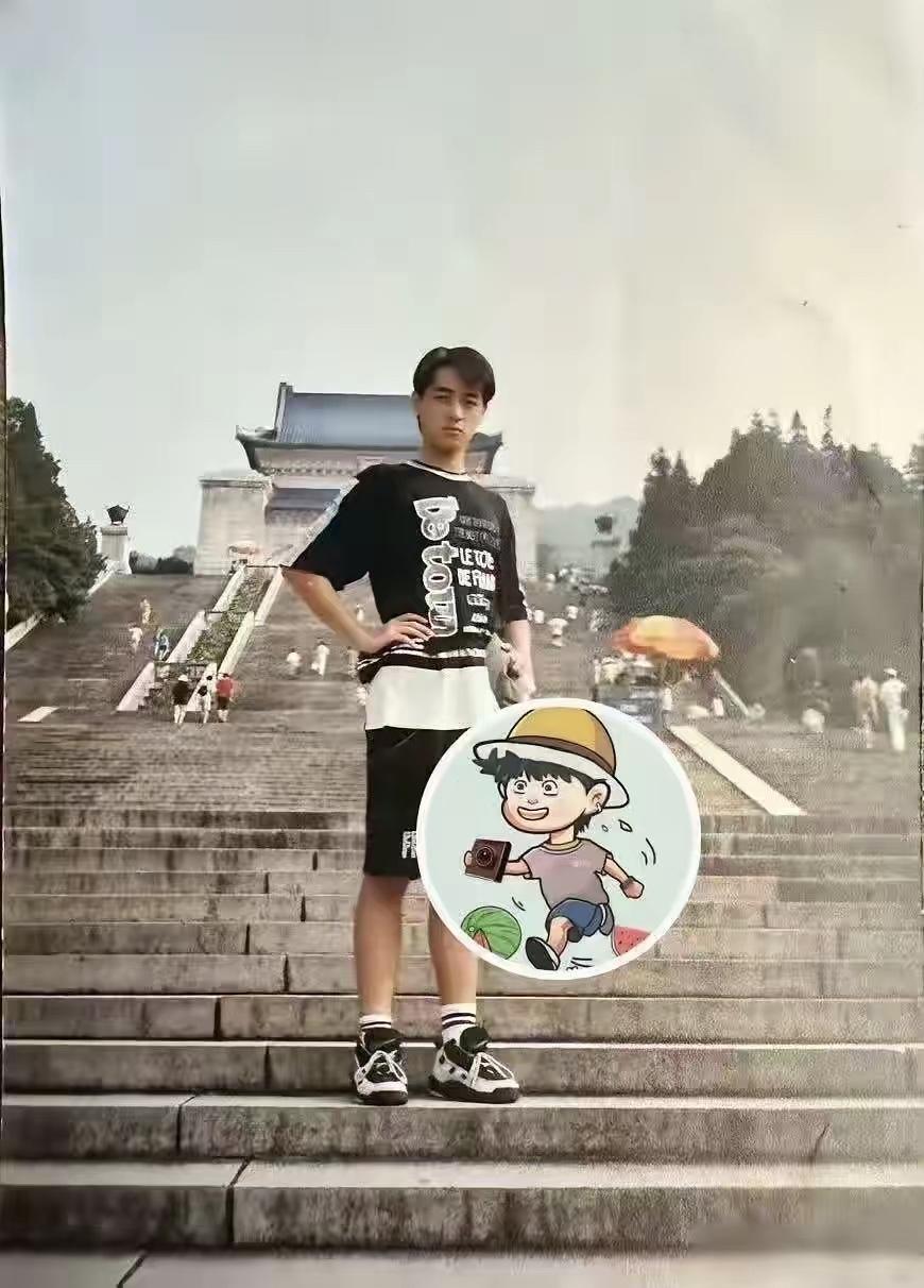 要是我是胡歌的初恋我才不会把这件事情公之于众初恋本来就是件很美好的事情可是