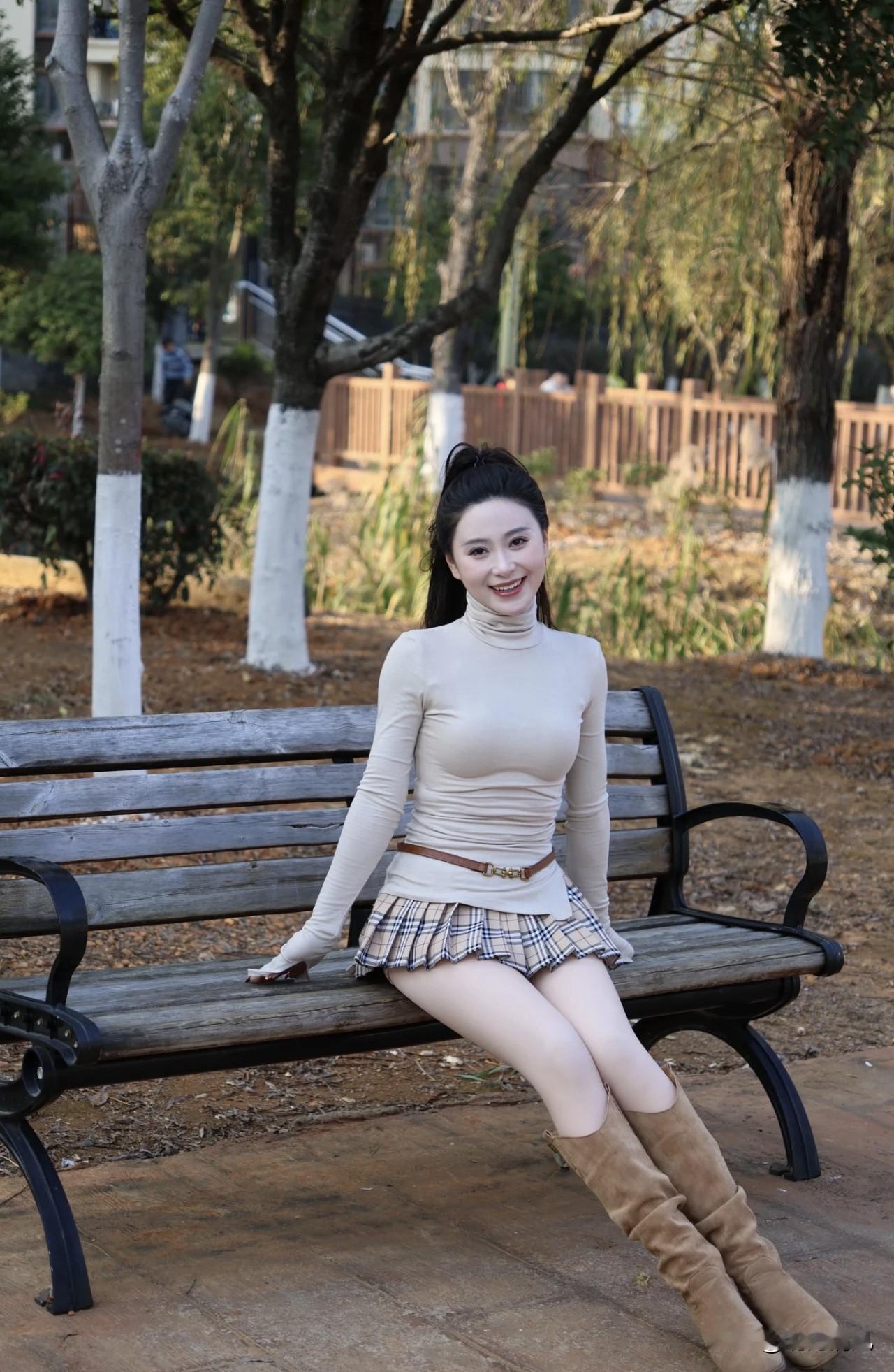 别再羡慕别人的公园美照了！记住这几个地点，随手一拍都出片！公园里最常见的长椅、树