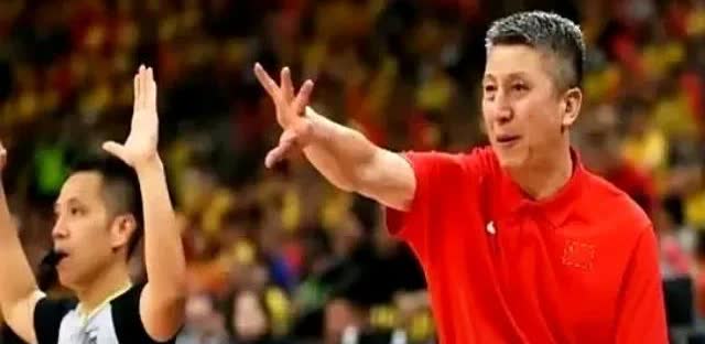 中国男篮主教练郭士强当年在乔尔杰维奇执教的是就直说。乔尔杰维奇的战术节奏太慢，跟