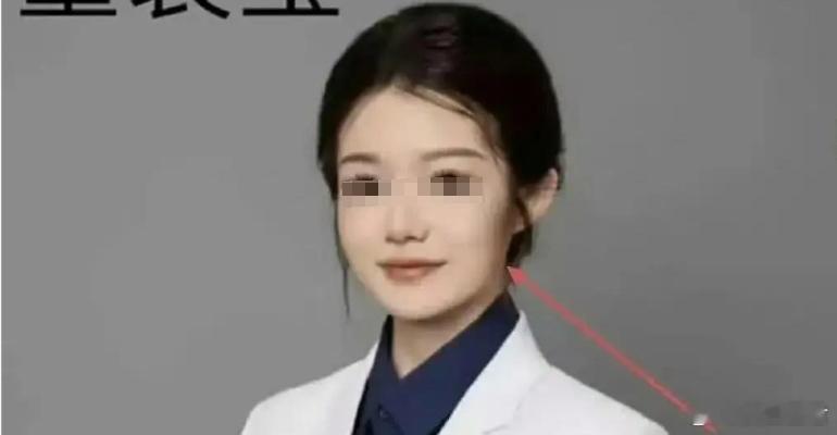 你不觉得可怕吗？当年社区大学的董小姐，猛地起身，撕碎了手中的《资本论》。看到老