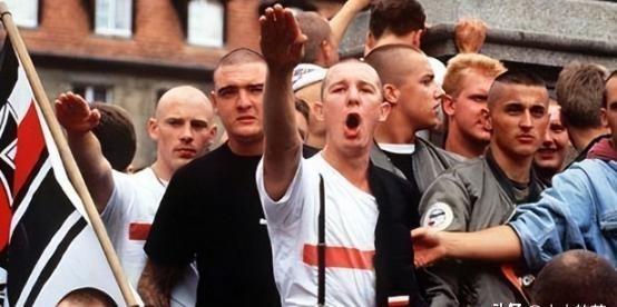 世界上最仇华不是美国，不是澳大利亚，却是曾同属一家的外蒙古。也许很多事情都一样，