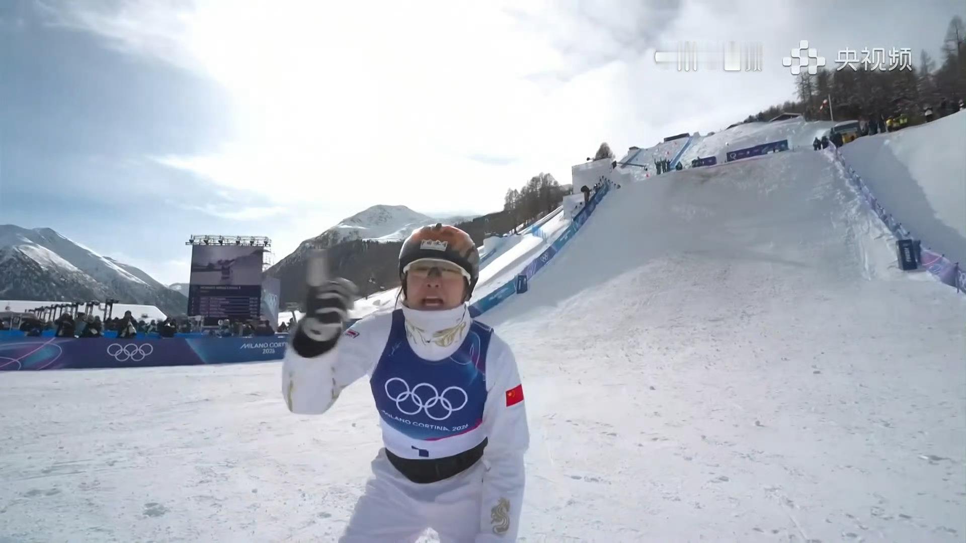 徐梦桃冬奥金牌我客观说，正常打分就应该包揽金银铜牌，都摔了还银牌？虽然包揽夸张是
