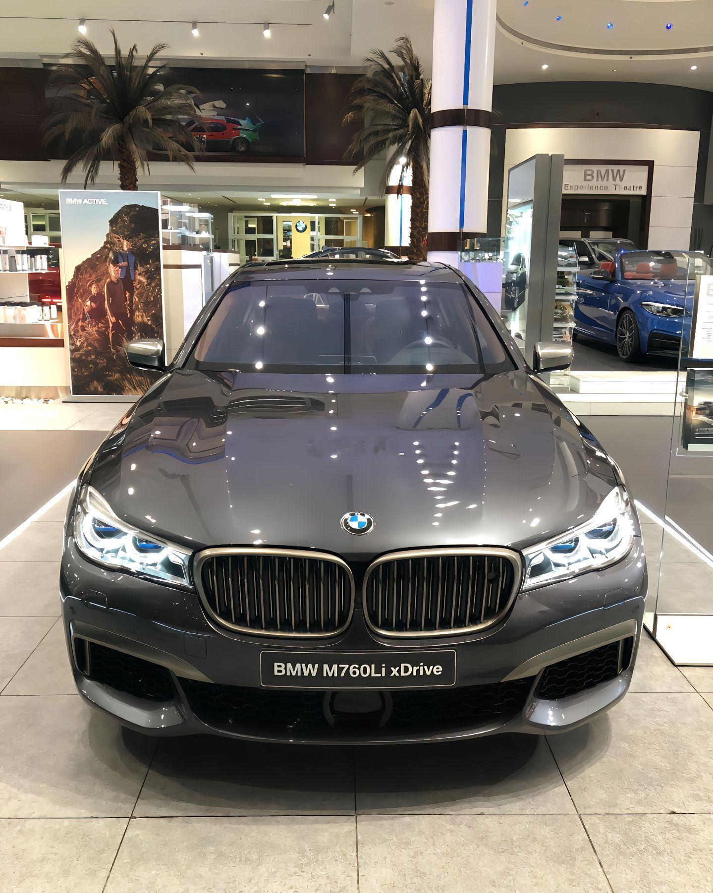 BMWM760li经典一代勺子眼宝马宝马7系​​​