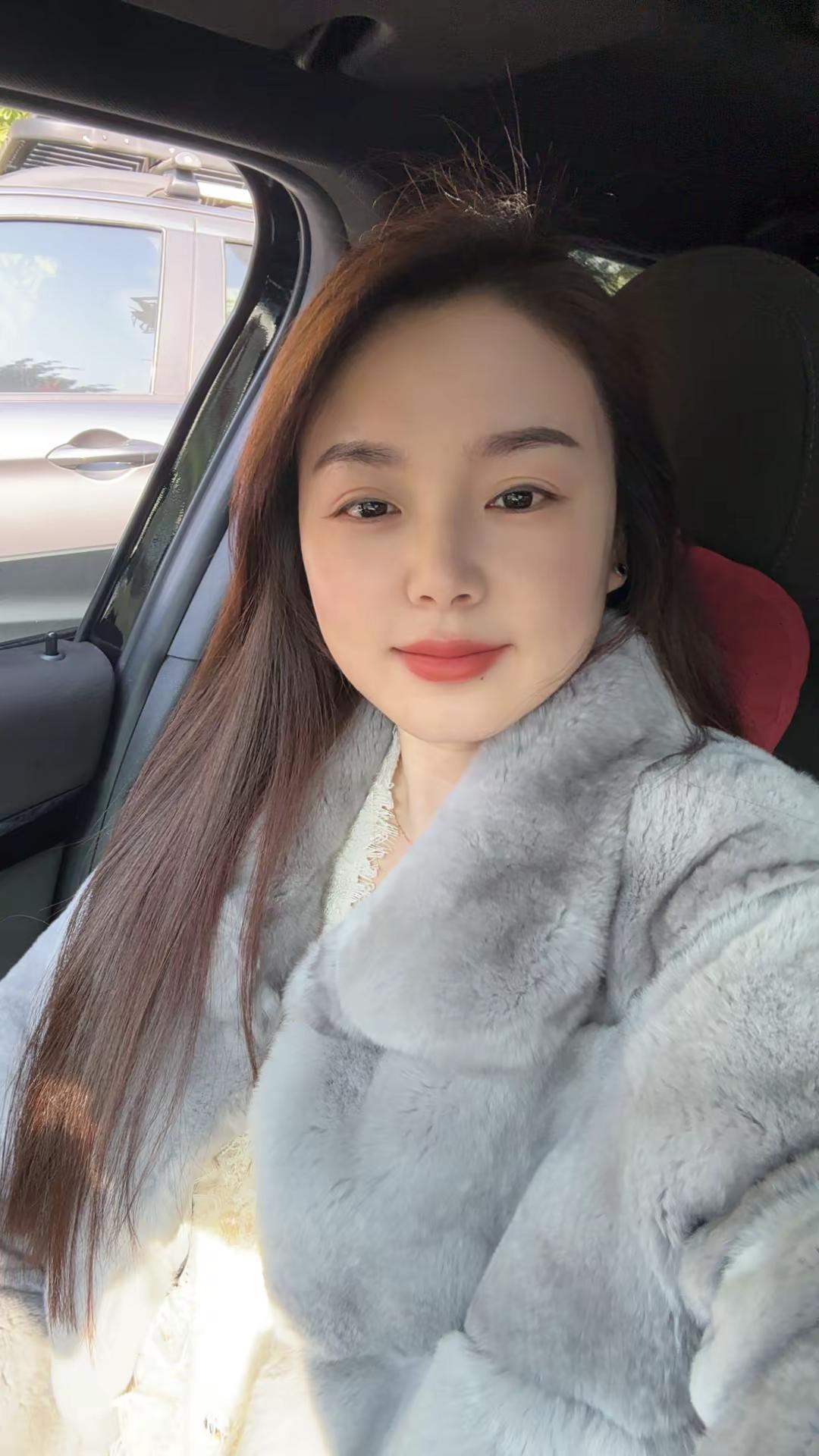 随心随性来给生活比个心每天都要甜甜的简简单单平平淡淡就好