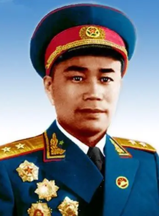 1938年4月的一天，山西长乐村外，枪声像是要把山头炸裂，八路军772团团长王近