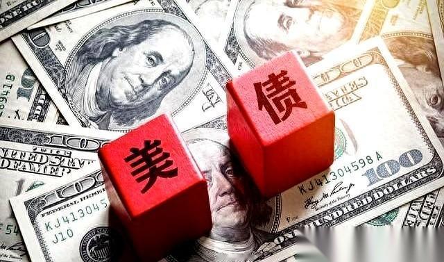 一家公司市值干翻了英法德加起来的总和，全网都在狂欢。但另一头呢？家里快揭不开锅