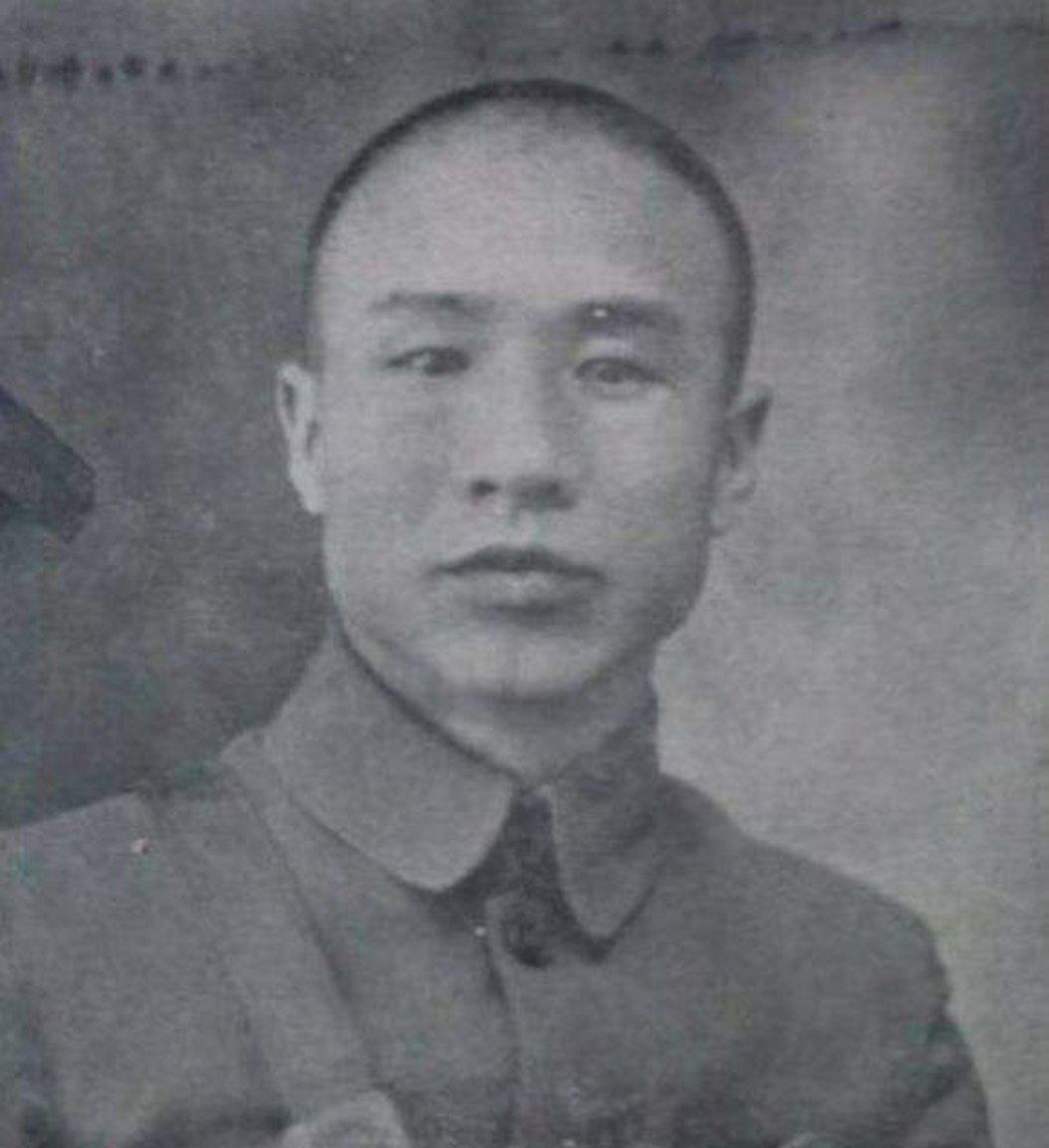 1951年11月9日，西南军区军法处判处了原国军参加远征军抗日将领、后起义投诚的