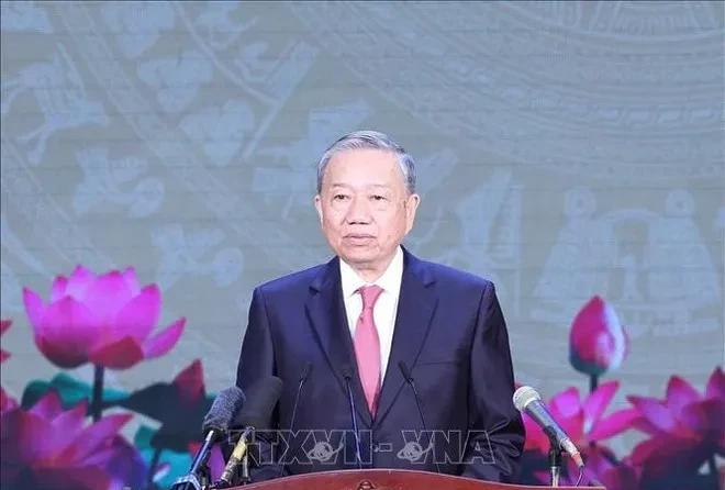 一把手苏林出席新胡志明市成立活动二把手梁强出席新河内市成立活动难道胡志明市比