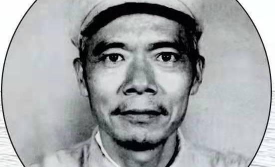 1937年，34岁的王牌特工让组织给安排个媳妇，除了需要满足“真夫妻假同志”的苛