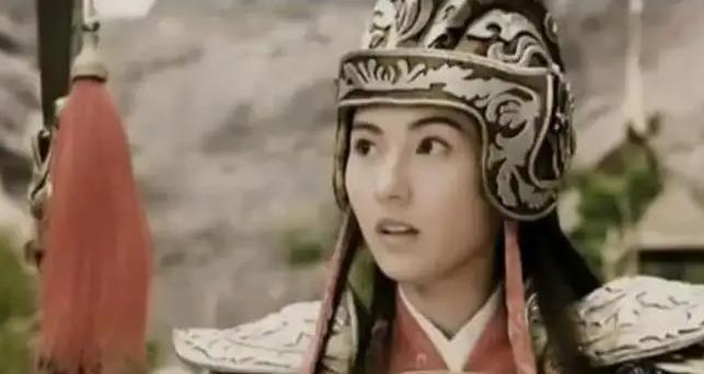 隋唐时期有位女将军，智勇双全，保家卫国，曾杀死瓦岗一将，生擒九将，可年过30未嫁