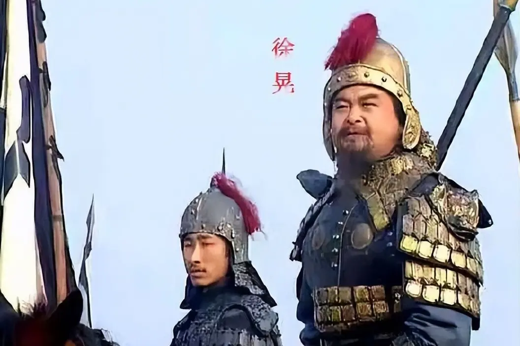 颜良能打败徐晃，关羽斩了颜良，徐晃打不过颜良，却把打败颜良的关羽击败...