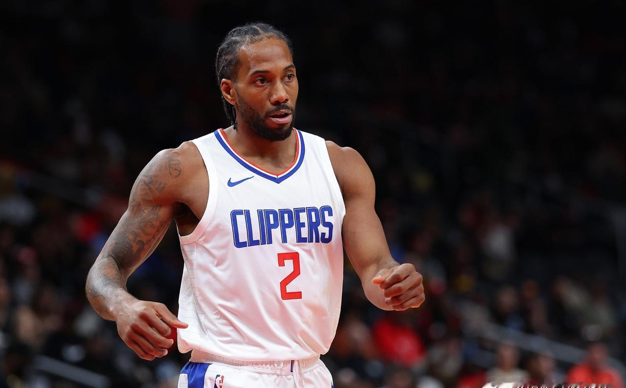 76%的得票率，不是约基奇，不是文班亚马，而是那个男人。那个沉默的，几乎被遗忘