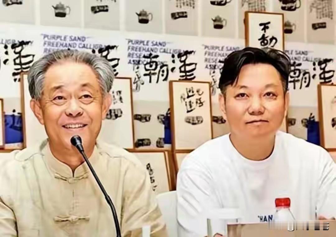 8800万国宝6800贱卖！前院长家藏30件“祖传”文物，编号竟与南博失物对上！