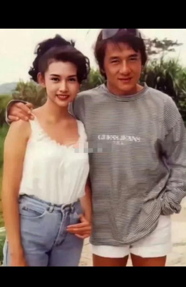 王晶的双标：为拍邱淑贞，他把所有男人赶出片场。拍《赤裸羔羊》，王晶直接清场，