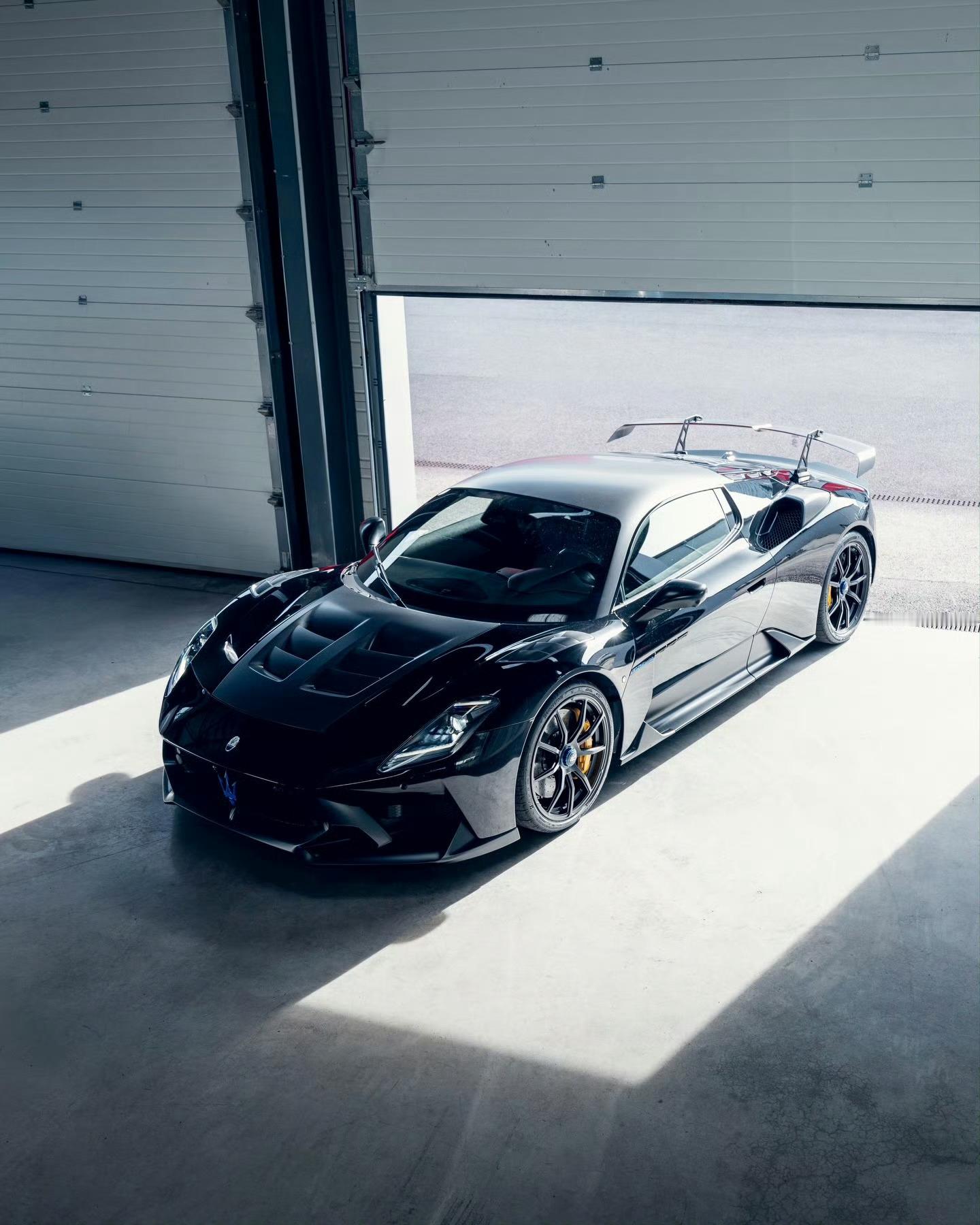 玛莎拉蒂GT2Stradale