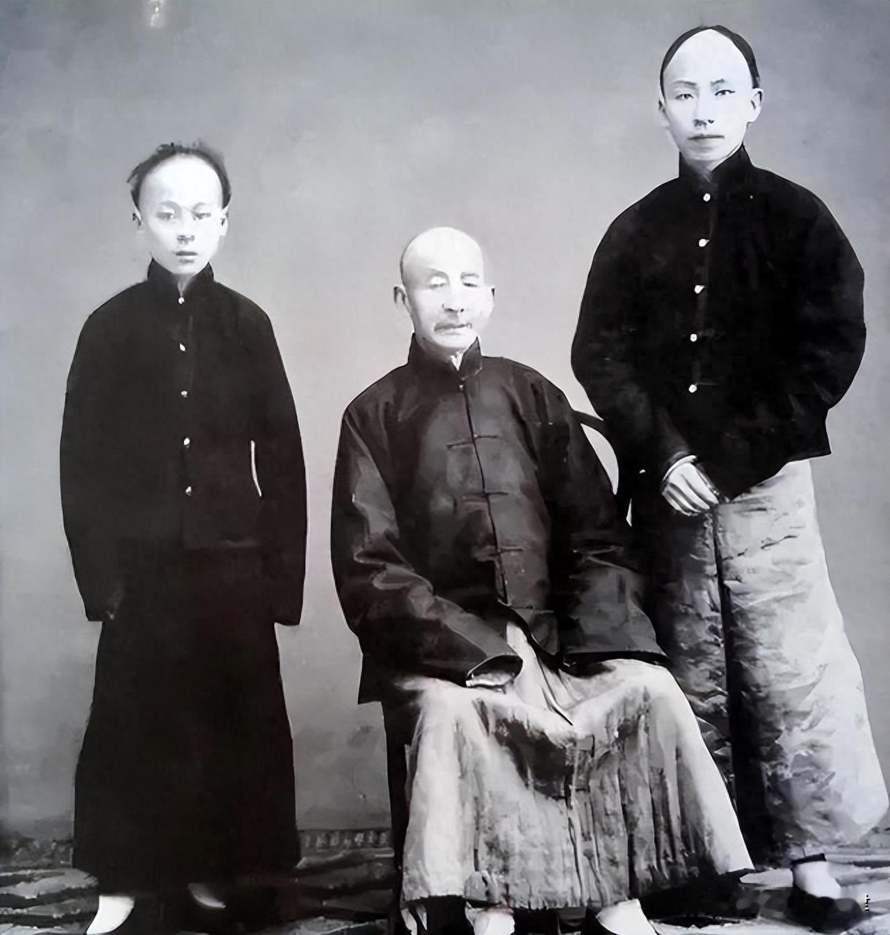 1950年的桂东南山路，尘土裹着暑气扑面而来，四野45军133师的六十多名战士，