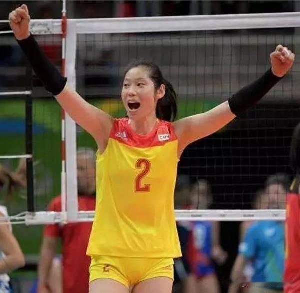 朱婷在刚刚结束的世俱杯比赛中，14扣12中，进攻成功率高达85.71％。并且在