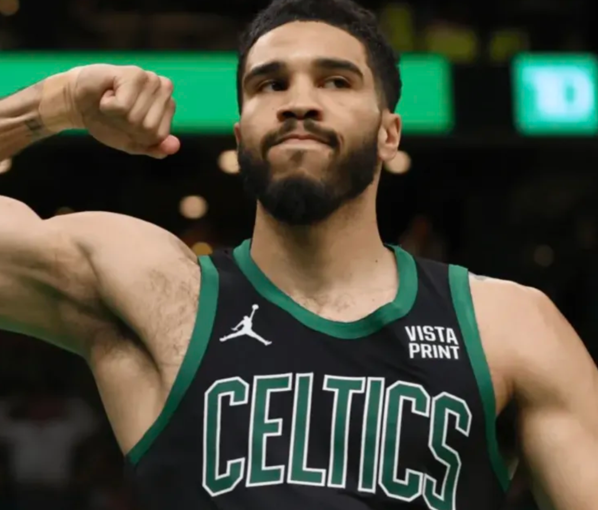 据美记SteveBulpett转述联盟消息，波士顿凯尔特人队原定于北京时间3月