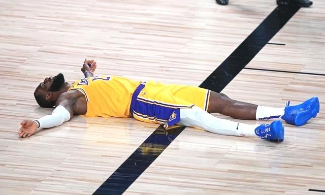 湖人蜜月期结束，即将迎来6连客的恐怖赛程，西部第三注定保不住！近期的湖人豪