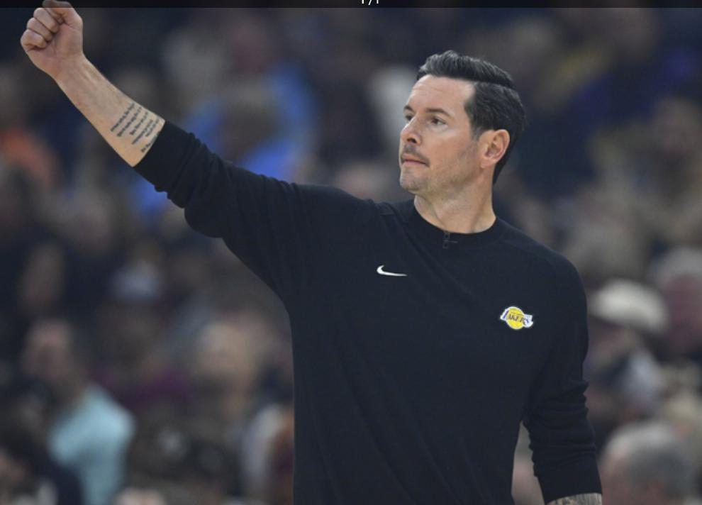 湖人马上又要和火箭连着打第二场，想要完成双杀困难巨大！ 更麻烦的是，火箭这边