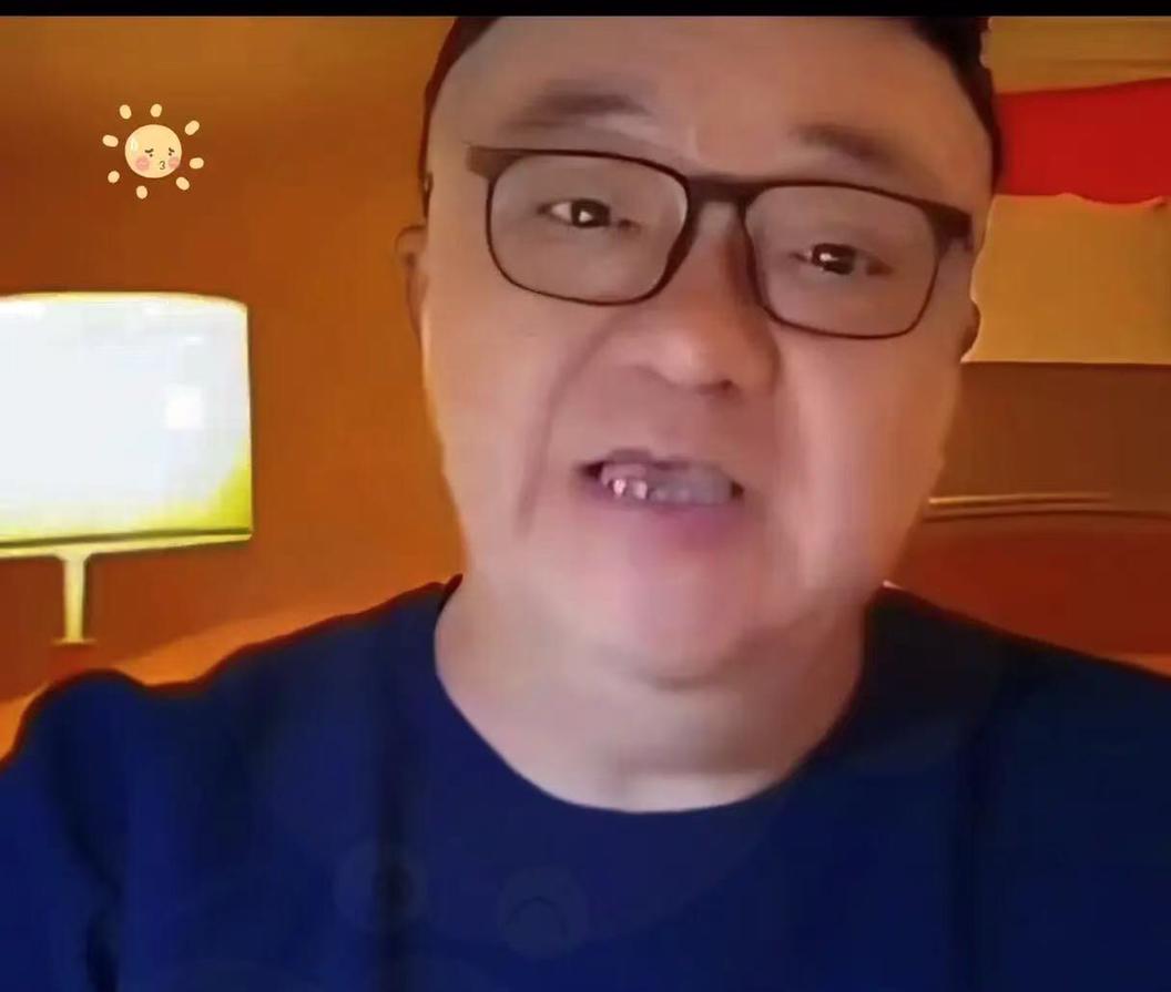 董路昨晚这番话，听得人后背一凉。他当着几万人在线，把北京足协这些年干的那些见