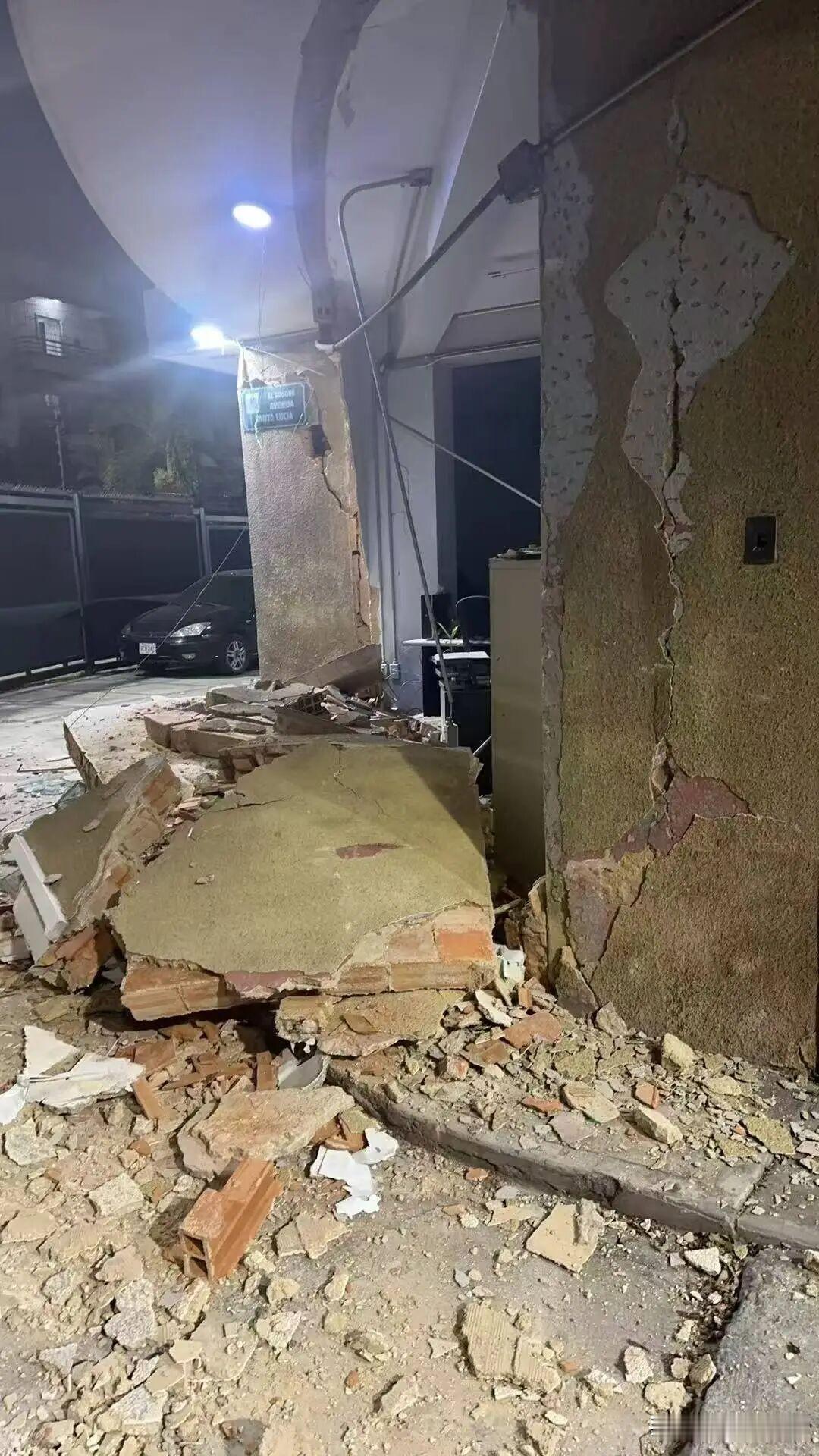 委内瑞拉这场地震，可能比大家想象当中的要严重很多很多！当地时间24日傍晚，委内瑞