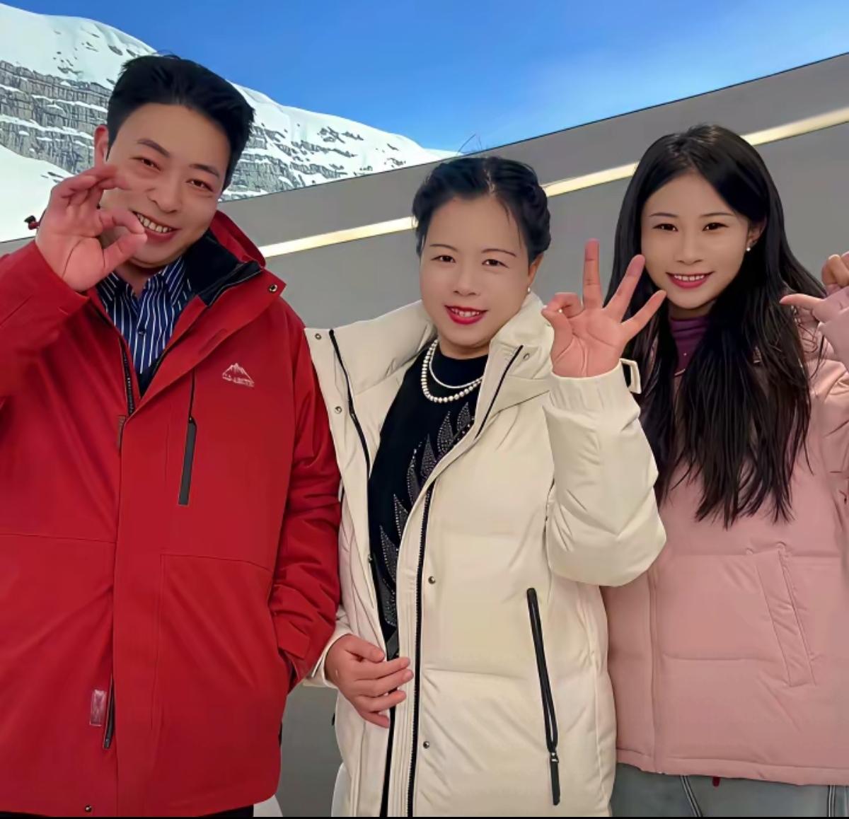 朋友们，家人们姐姐们，早晨好：今天姗姗起晚了啊哈哈；聊聊Z近挺有意思的一件事。