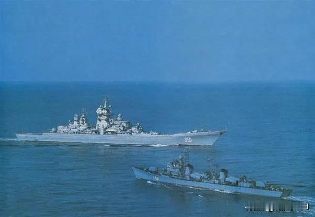 它们同框时：133号“重庆”舰正面硬刚基洛夫级巡洋舰事情发生在1985年的11