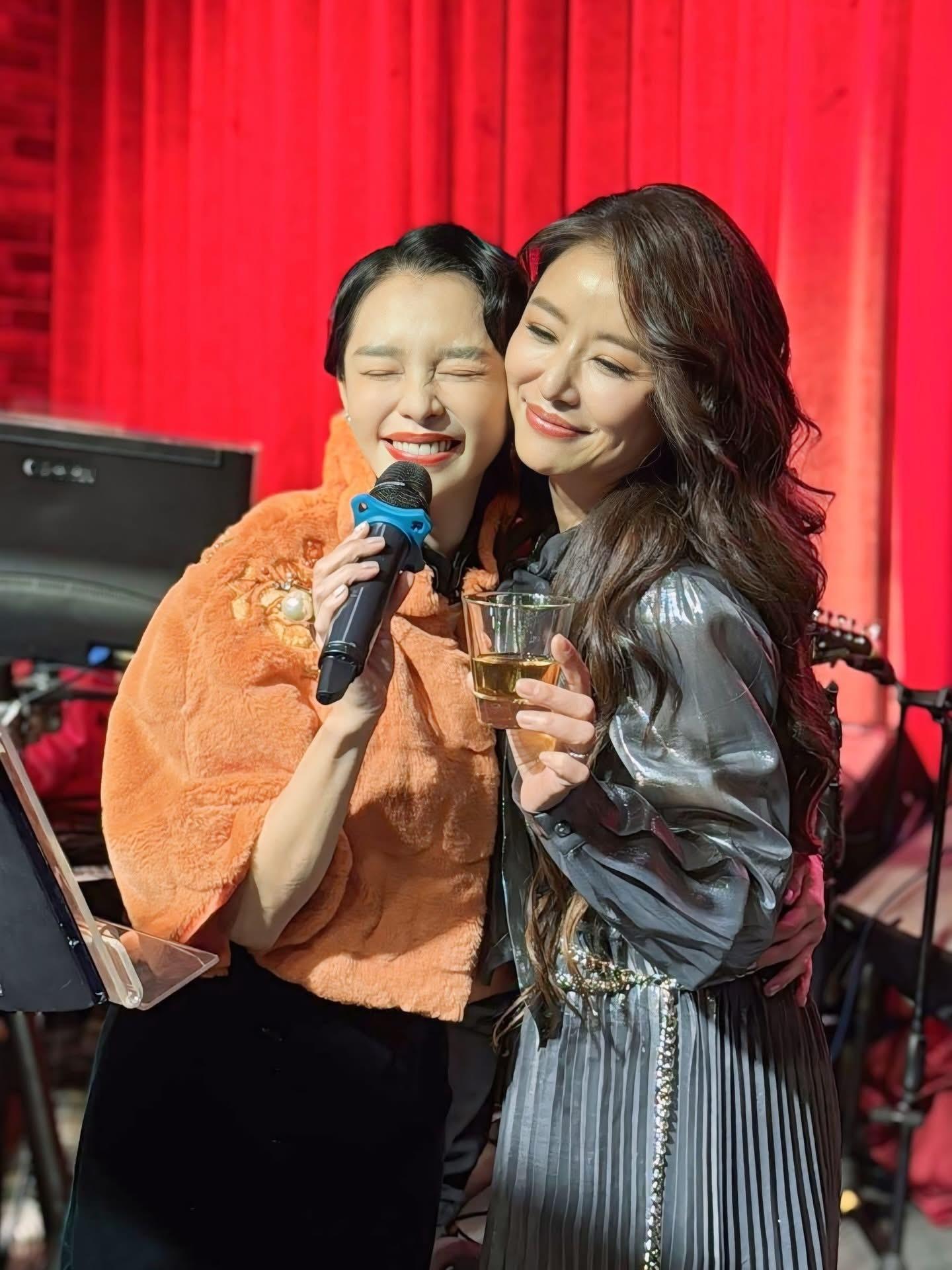 林心如晒出生日派对照片，是《华灯初上》的主题派对！Rose妈妈好美！许玮甯、徐若