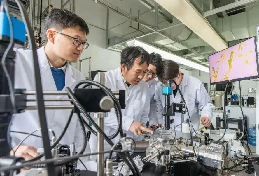 全球共识被打破！中国科学家将金属变成“纸”，改写未来科技规则在材料科学领域，