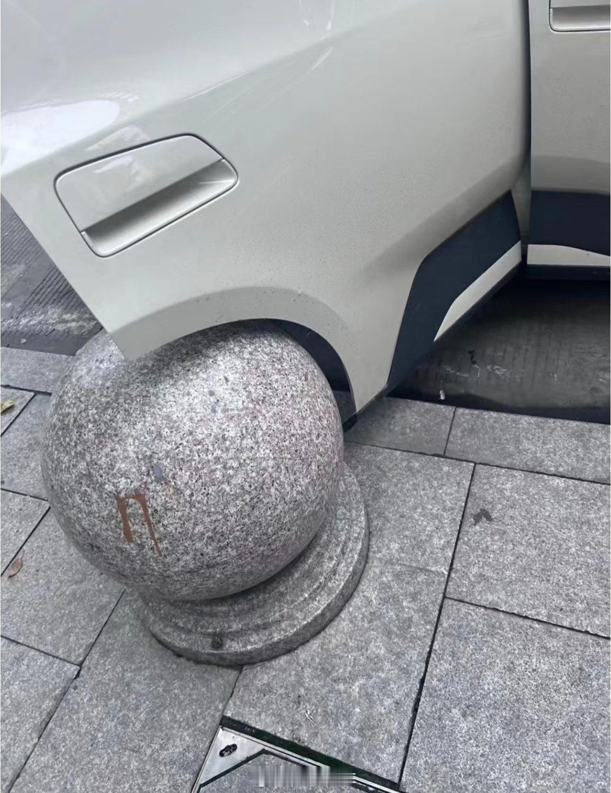 这个车门设计的可以的[大笑][大笑][大笑][大笑]​​​