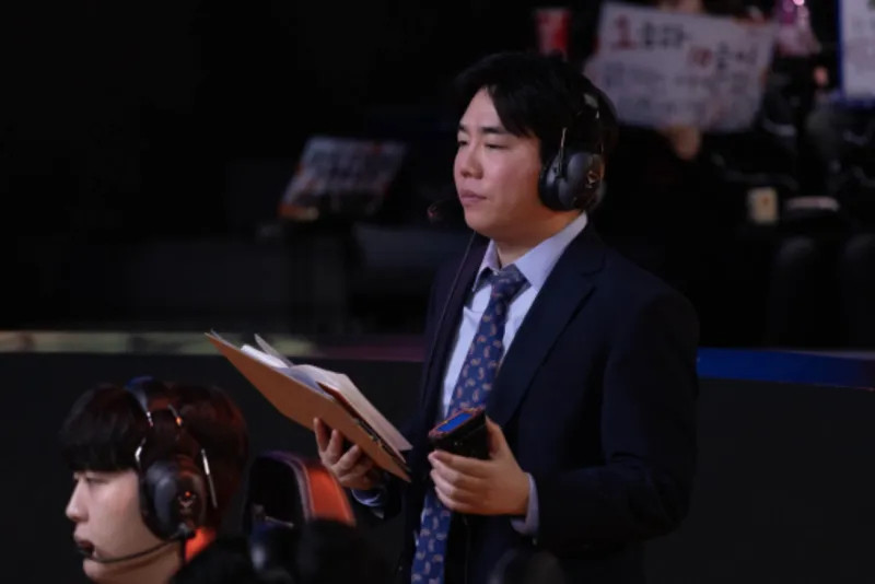 LCK杯超级周HLE以0比3不敌GEN止步分组对抗赛，Homme监督和Kanav