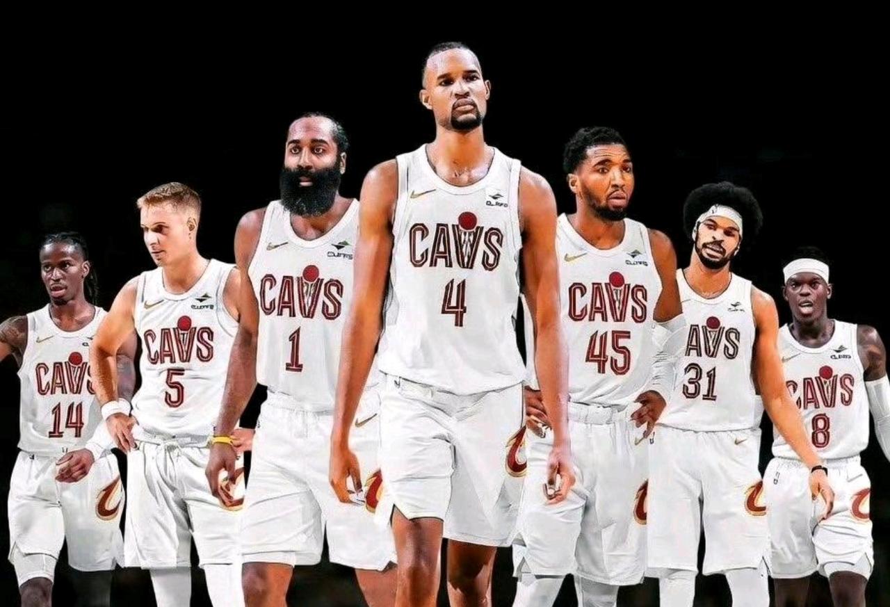 25年快船季后赛第一场，最后40秒不到，领先1分，哈登给伦纳德球，然后莫名失误被