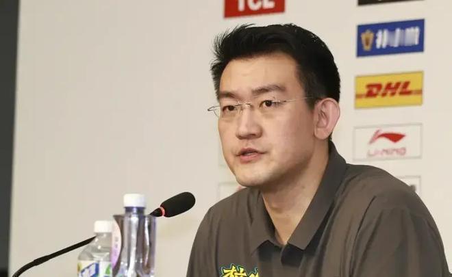 广厦对阵深圳，王博谈孙铭徽身体恢复情况，带来好消息今晚，广厦男篮将在主场迎战深