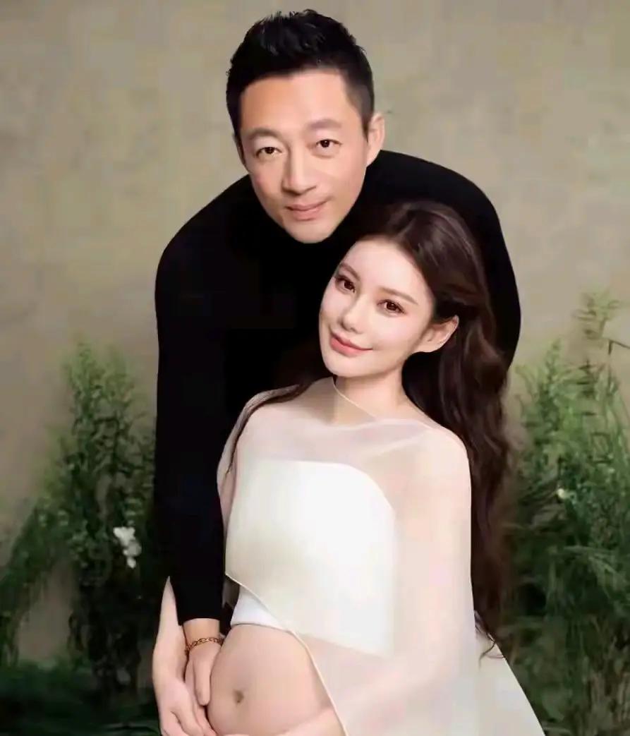 小汪总对马筱梅生的孩子上心，明眼人都看得出来。以前跟前妻那会儿，常年分居两