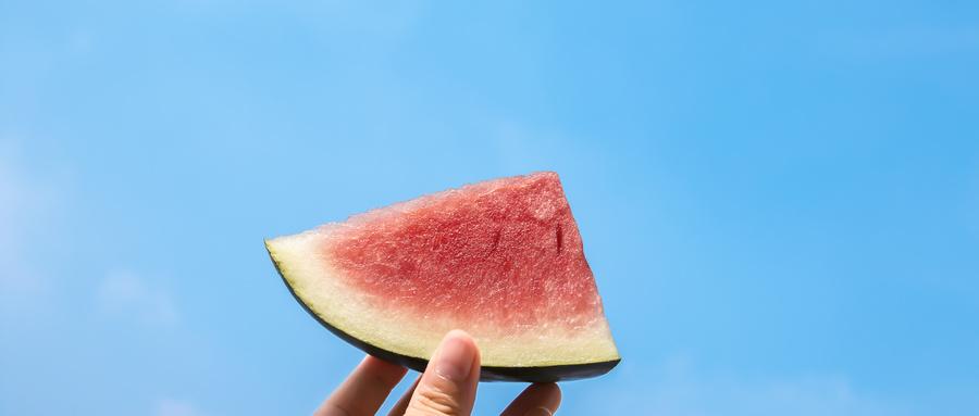 能量低的时候，不做以下几件事儿： 1、不要跟负能量的人打交道，尽量让自己远离