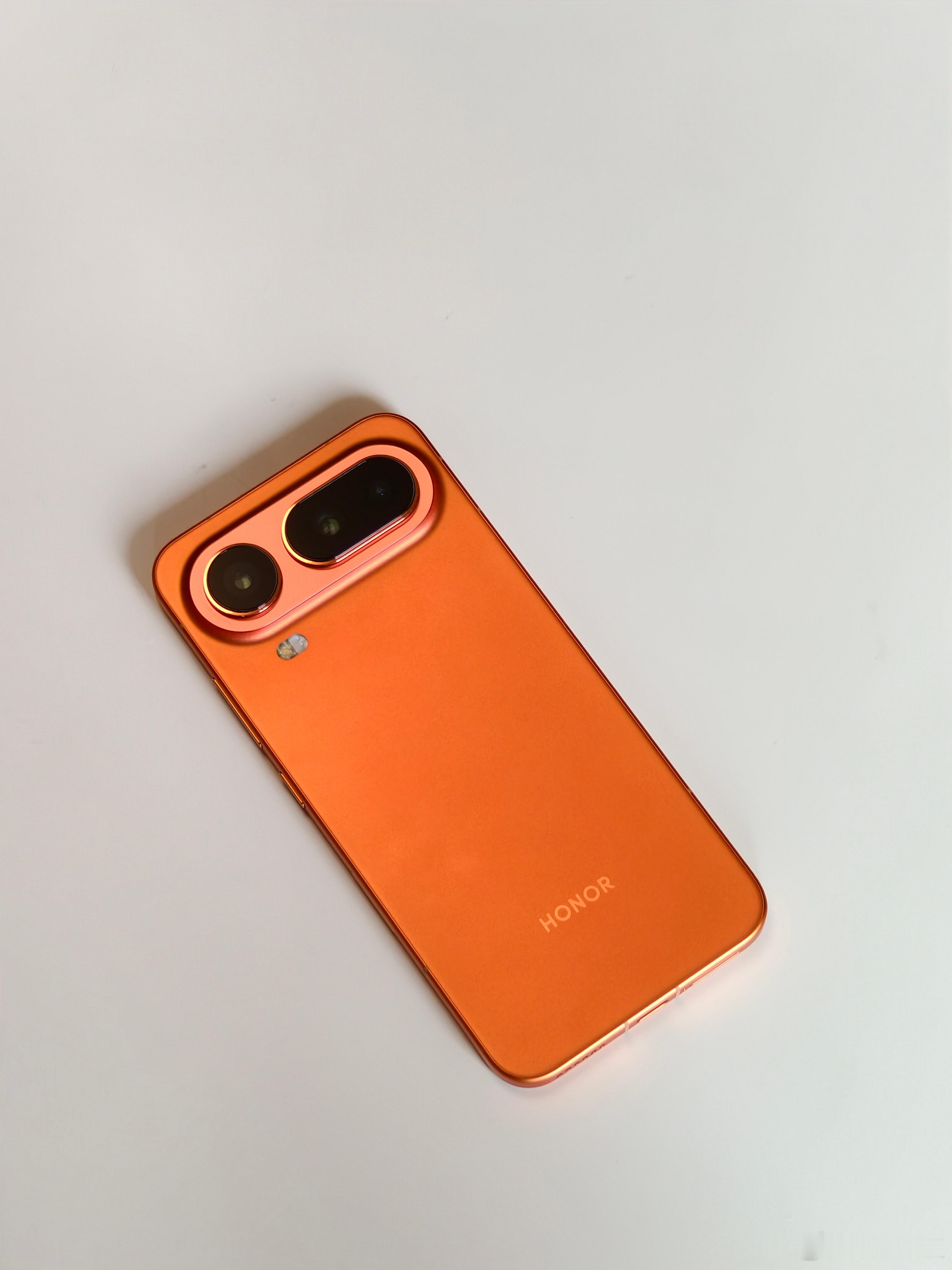 终于摸到荣耀Magic8ProAir，这就是开年最有趣味的手机！拿到手的瞬间