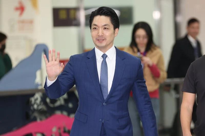 绿营瑟瑟发抖？拼连任蒋万安最新民调出炉台北市长蒋万安年底争取连任，台北市研考会