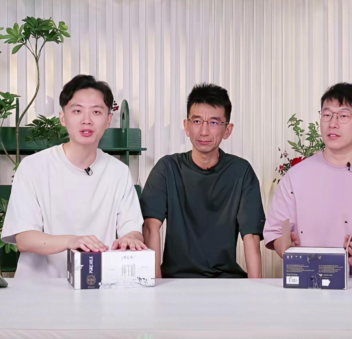 难怪孙美丽和石明以及天权首播透露不会天天播，而是做周播。因为他们三个人把账算的明