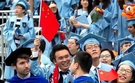 美国人一针见血：“如果中国真的那么好，为啥还有大批人移民到美国？”中国人移民美国