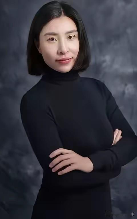 1998年，申通创始人聂腾飞开车冲出高速护栏最终身亡，妻子陈小英随后套现146亿