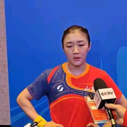 有点理解不了陈梦明明9个月没系统训练明明战胜了蒯曼，但是在她的脸上，看不出惊