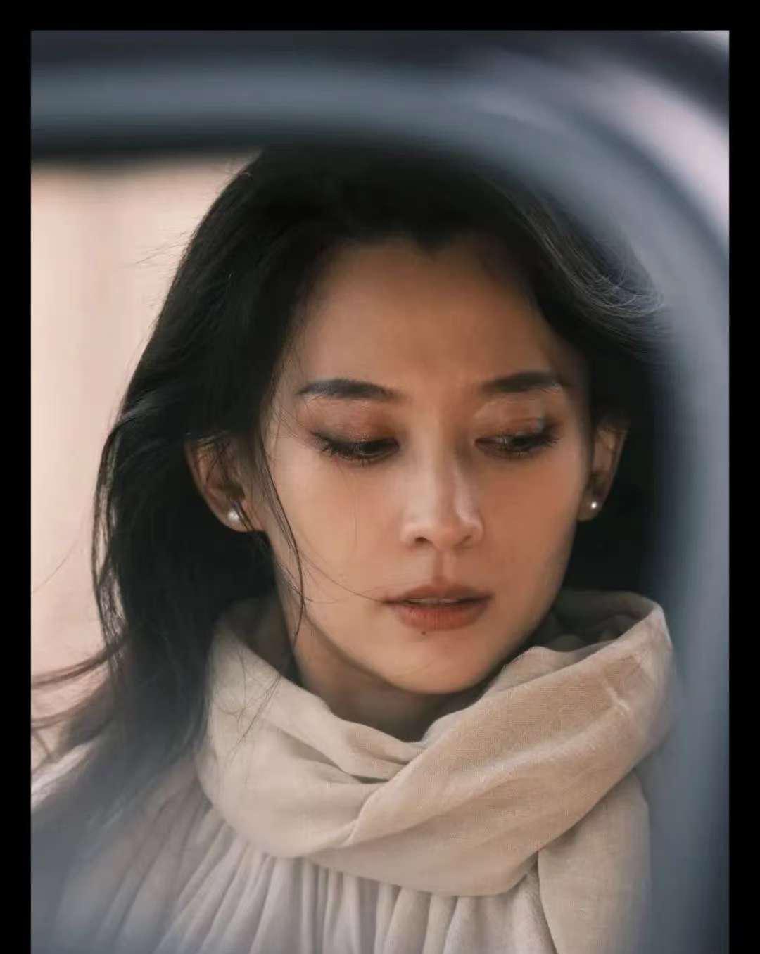 好家伙！真是谁都想不到啊！森林北，就是那个骑马射箭又美又飒的姐姐，现在居然也