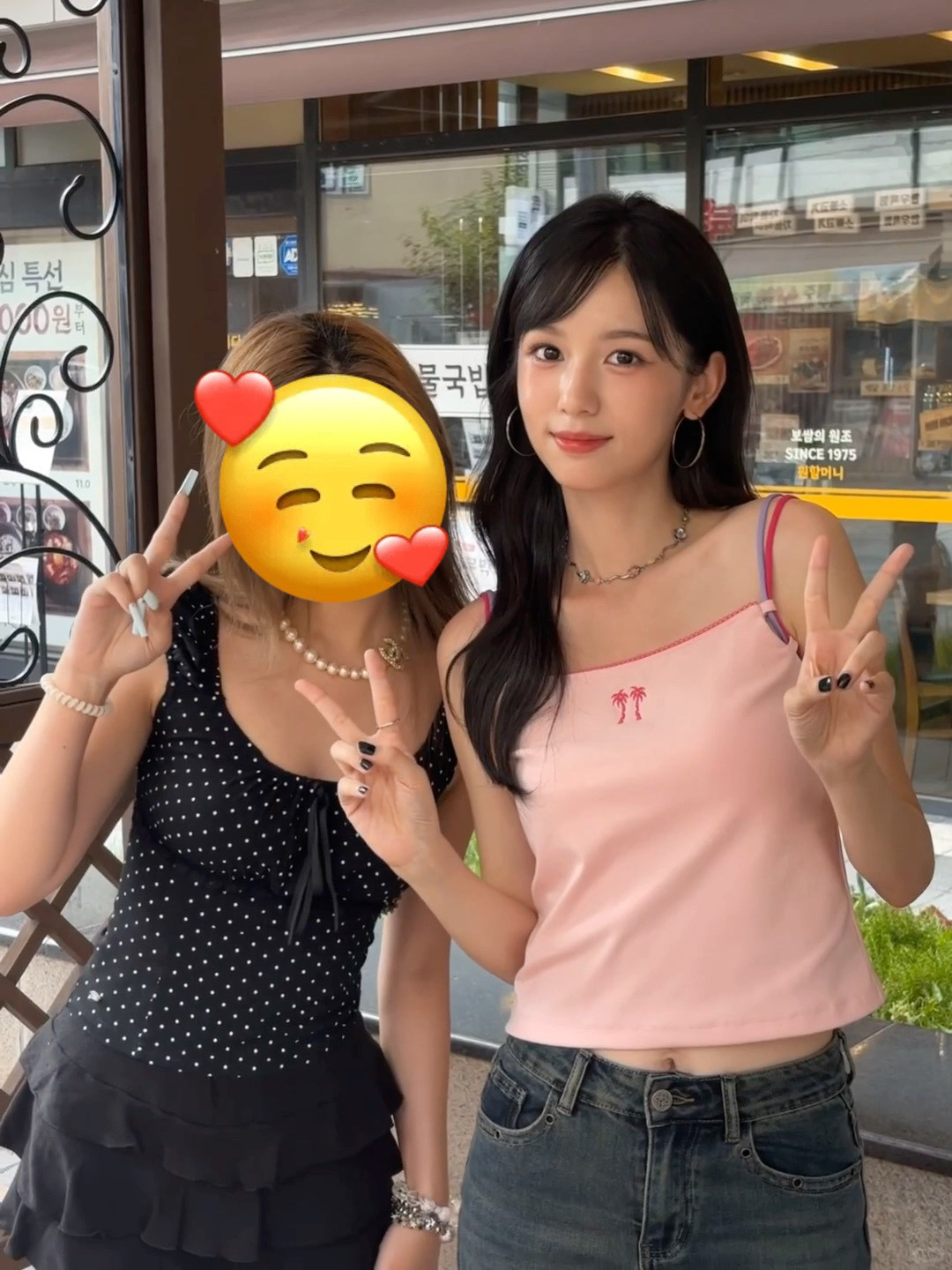 首尔偶遇周也，也子这个live美成啥样了🥥朋友帮忙拍照还给挑选光线好的地方，把