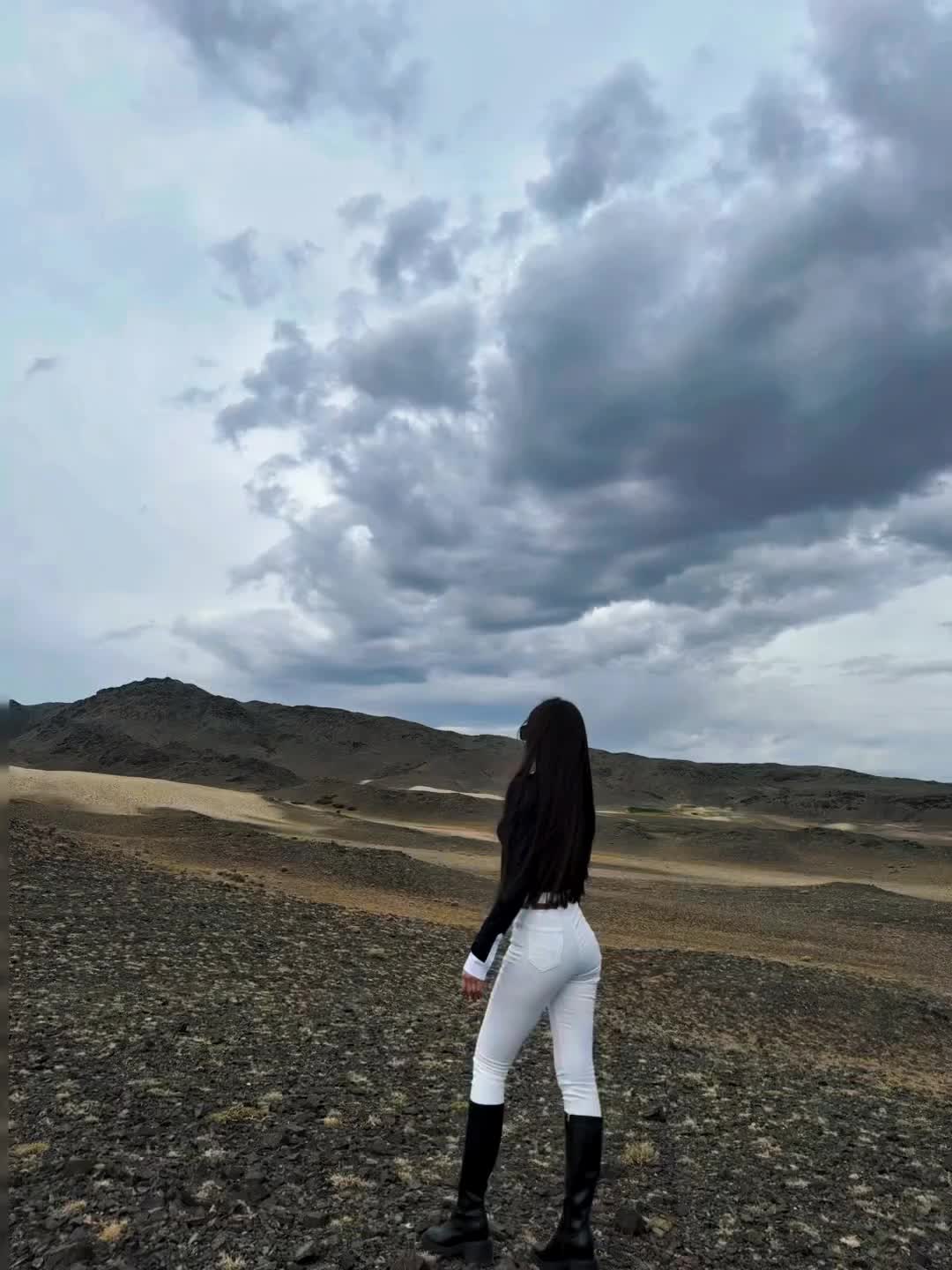 📍新疆.日记 “📷:我频繁的记录着，因为生活值得”