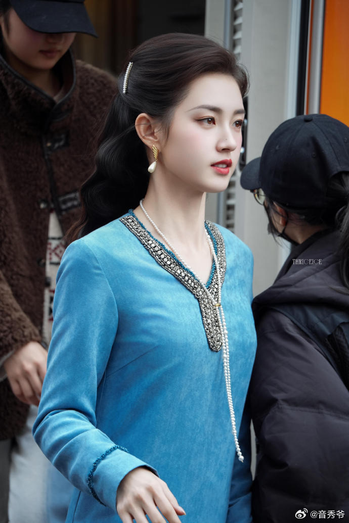 郭宇欣玉簟秋陶紫宜杀青照终于杀青啦！看得出来宇欣真的很用心在演陶紫宜，辛苦啦，坐